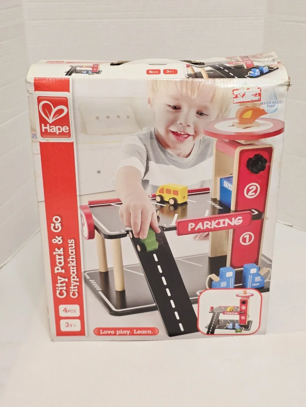 Hape Toys City Park 'N Go Wood Garage with 2 Cars Playset New